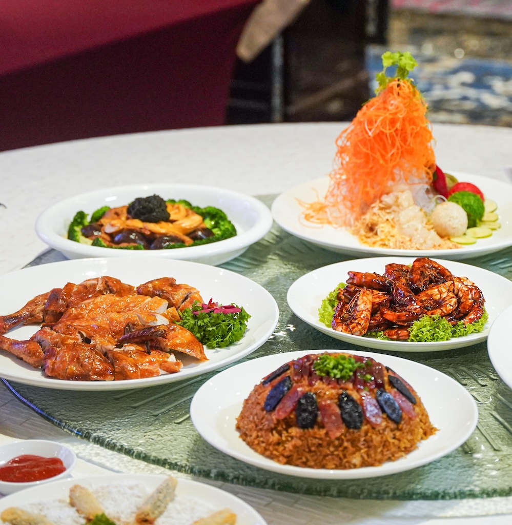 Traditional Reunion Dinner at One World Hotel, Petaling Jaya