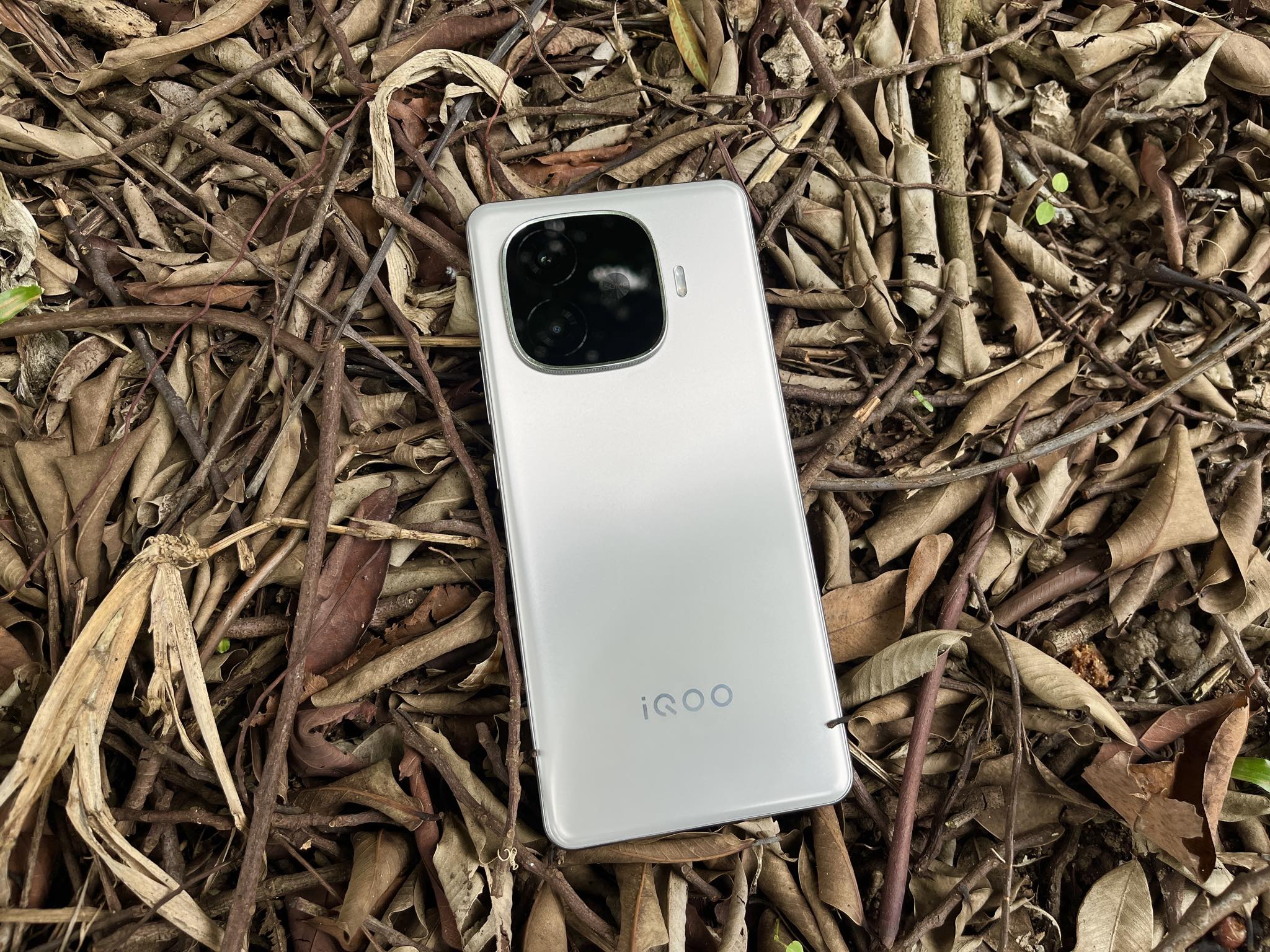 iQoo Z9 Review