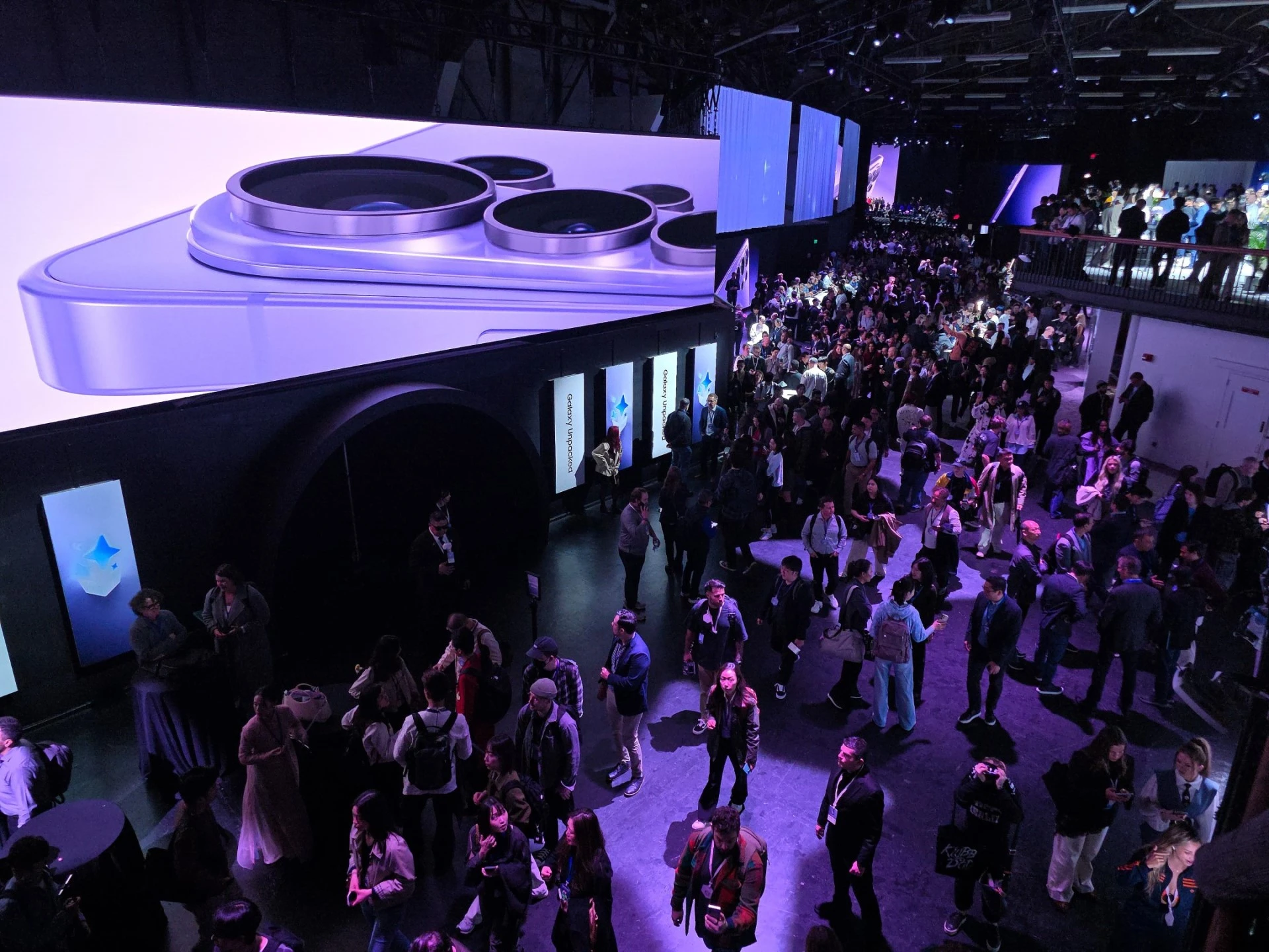 Crowd at Galaxy Unpacked 2026