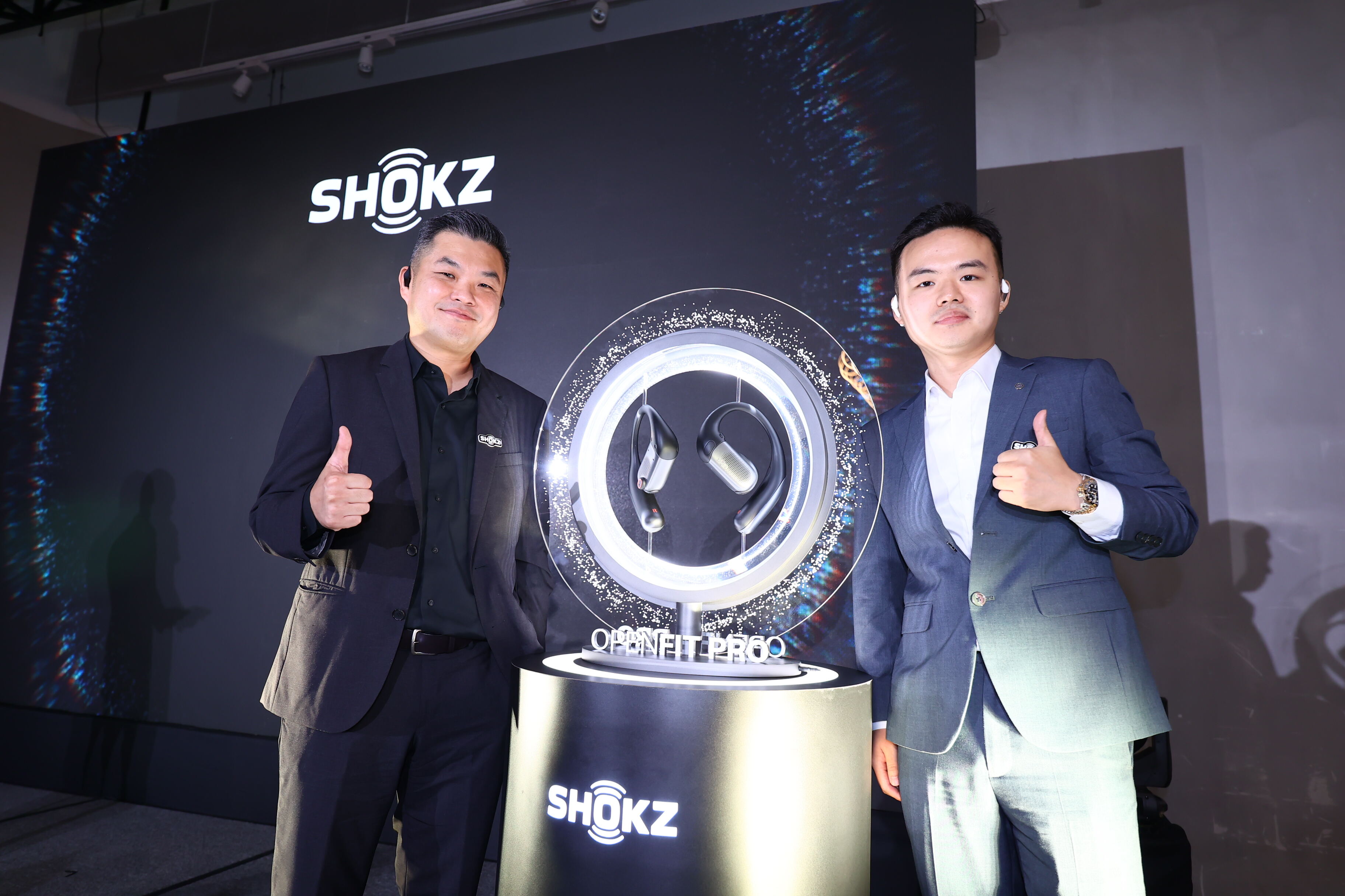 [From left] Deric Seah, Director for Shokz Malaysia, and Lyndon Chen, APAC Sales Manager, Shokz, unveiled Shokz’s newest flagship, the OpenFit Pro.