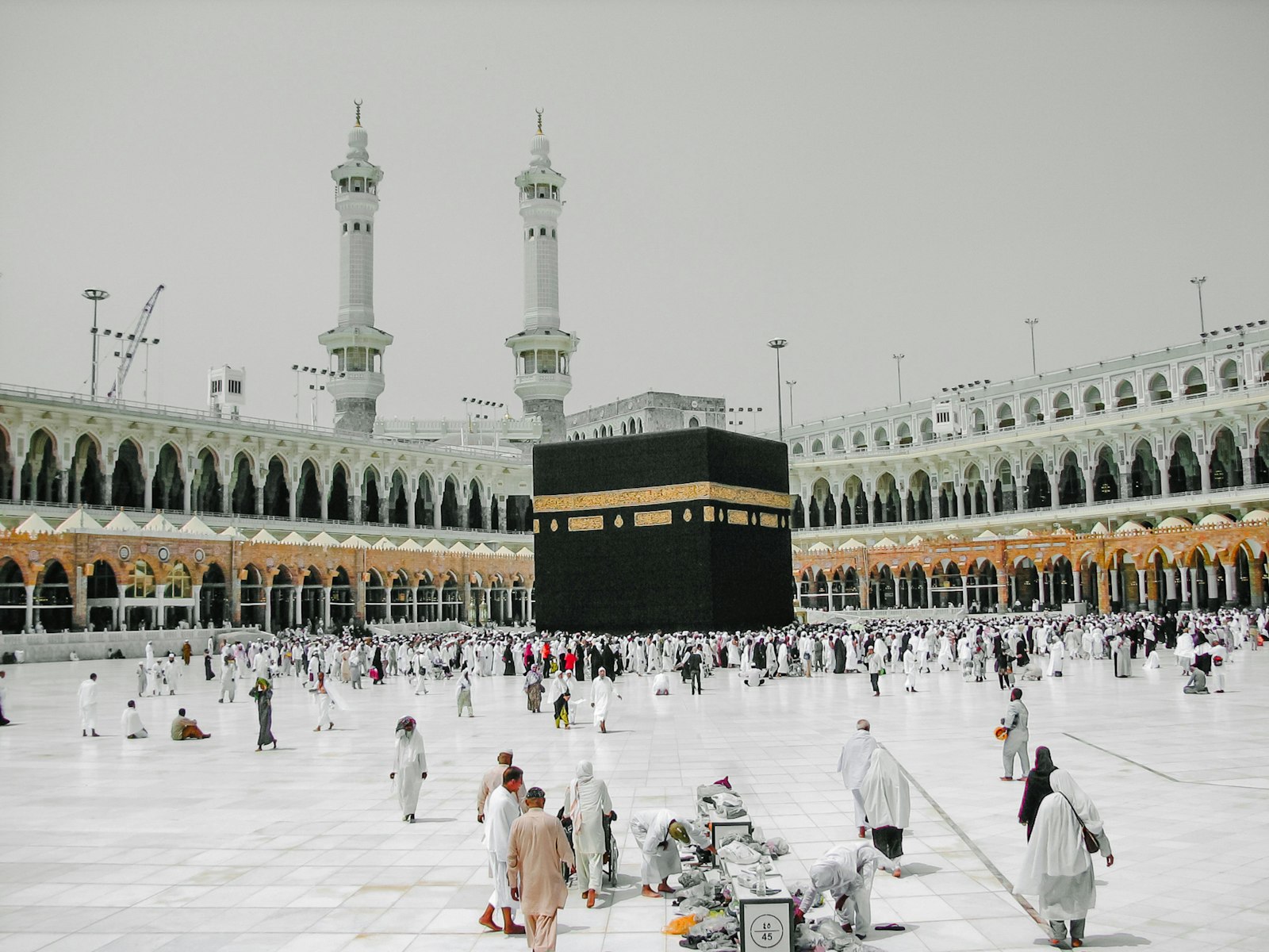 Tune Talk Free E-Roaming for Malaysian Pilgrims