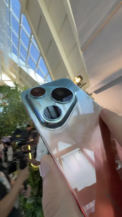 The HUAWEI Pura 90s Pro Max is here! Check out our review of their telephoto and macro per...