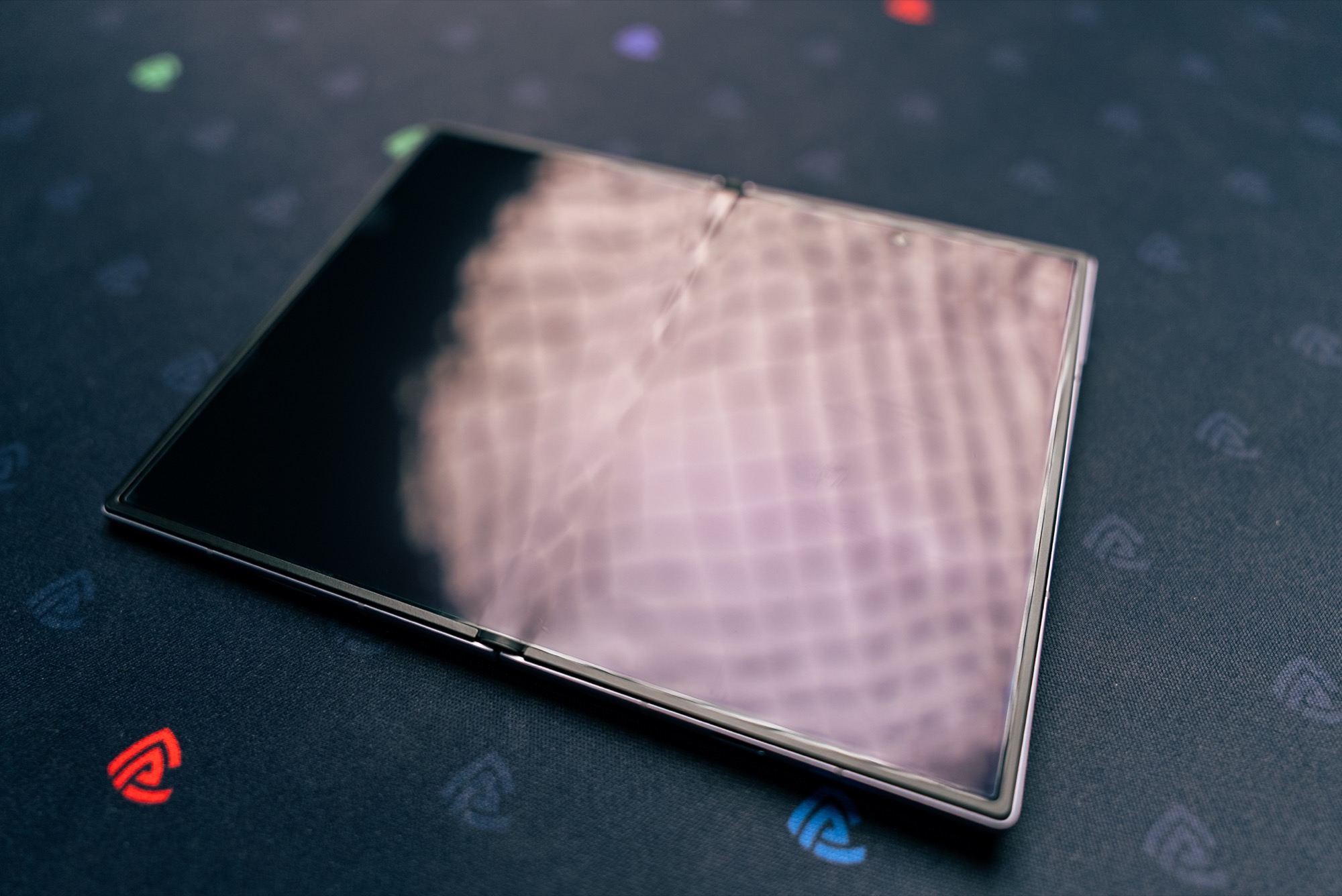 The crease on the Galaxy Z Fold8 with the screen off