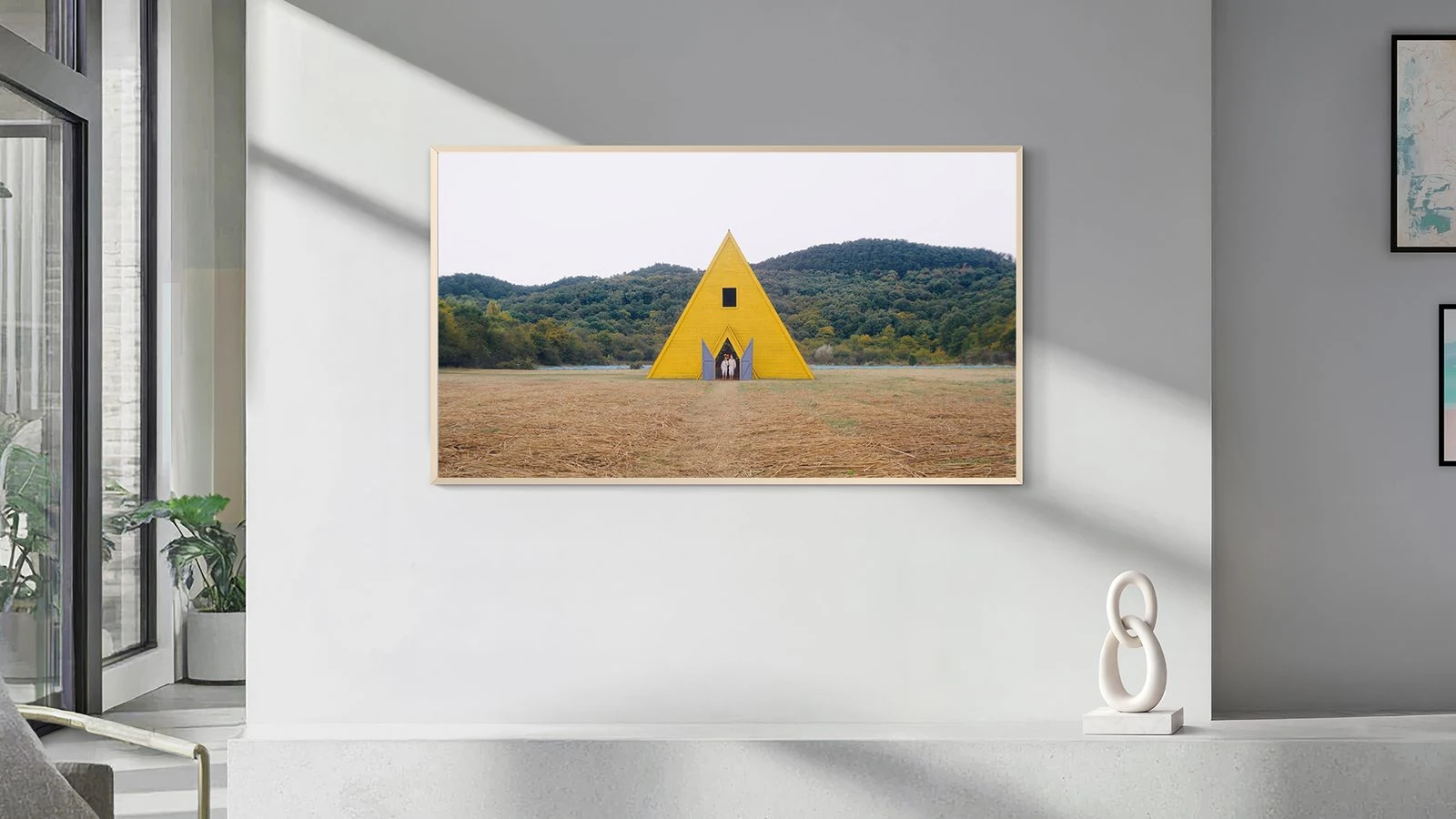 Samsung Art Store Tambah 38 Gambar Pegun Filem A24 ke TV The Frame di Malaysia