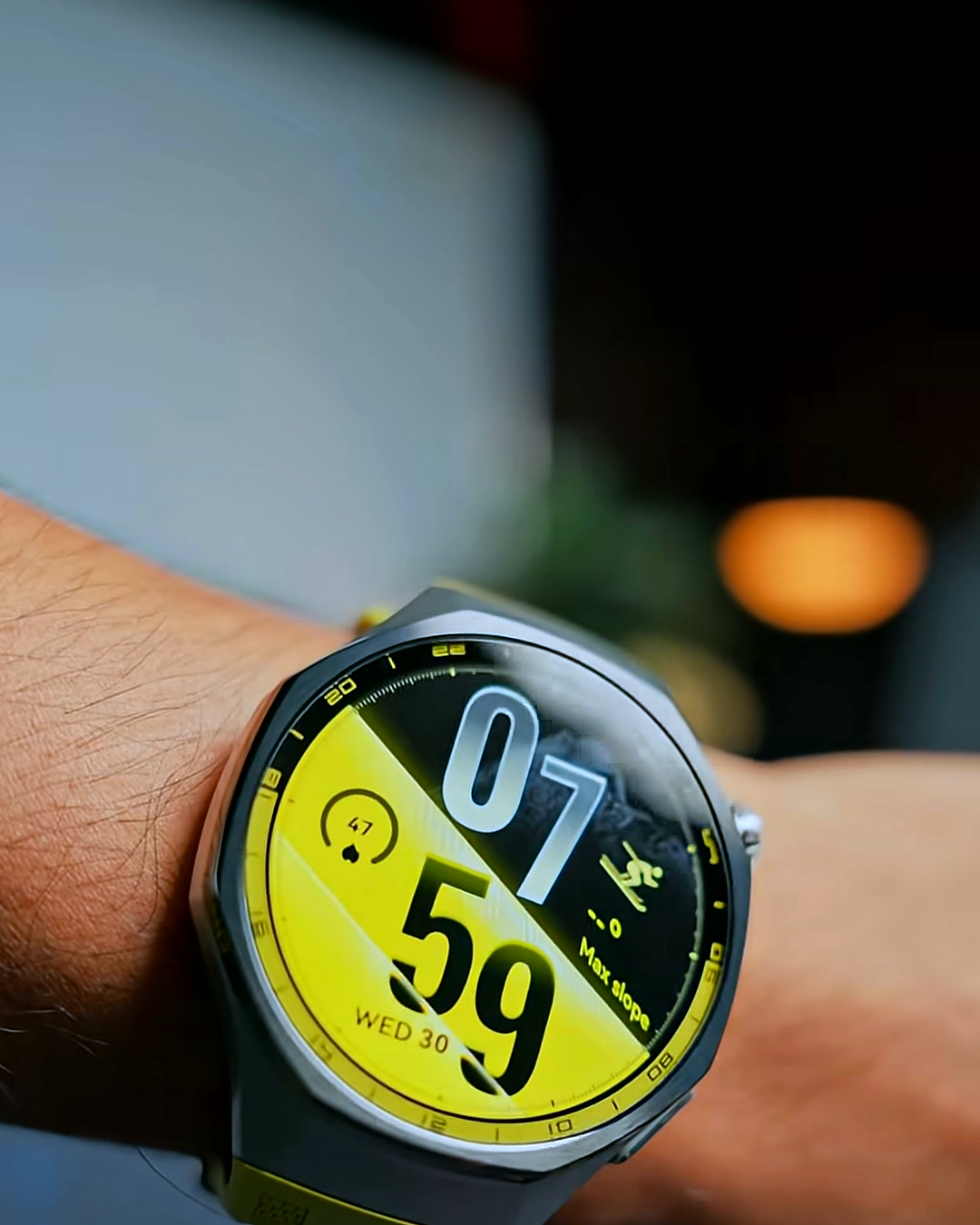 HUAWEI Watch GT 7 Pro ski watch face showing time and max slope