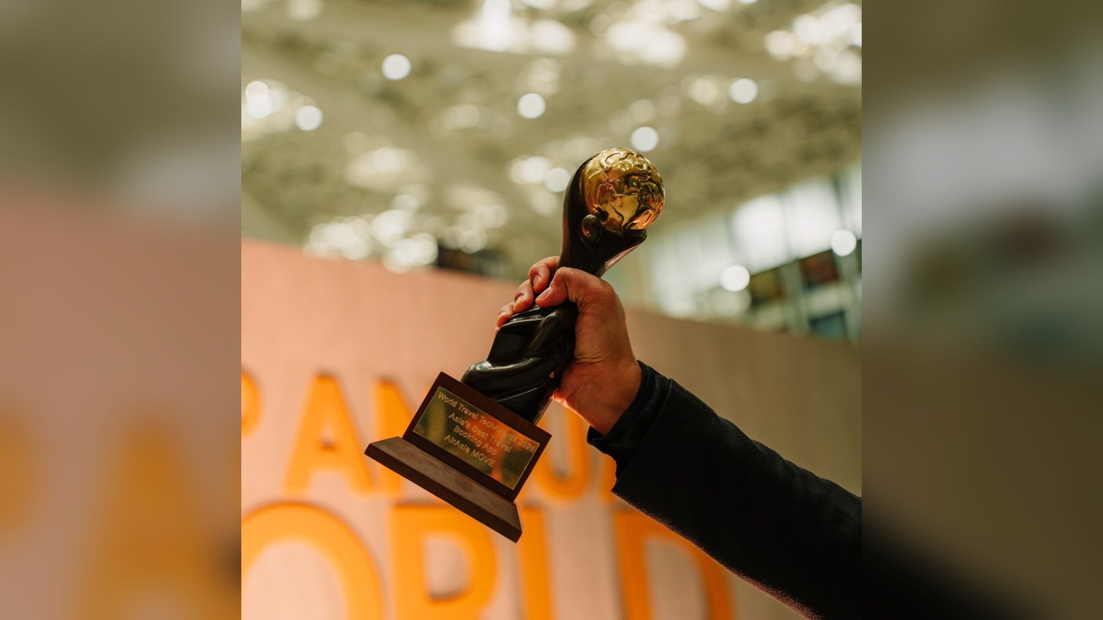 AirAsia MOVE Named Asia's Best Travel Booking App Again
