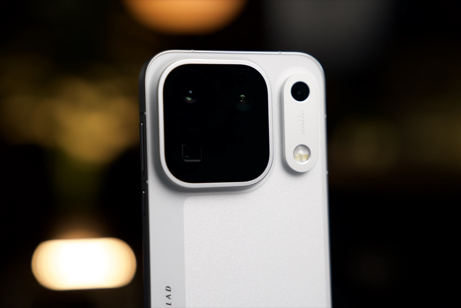 Close-up of the OPPO Find X10 Pro Max camera island