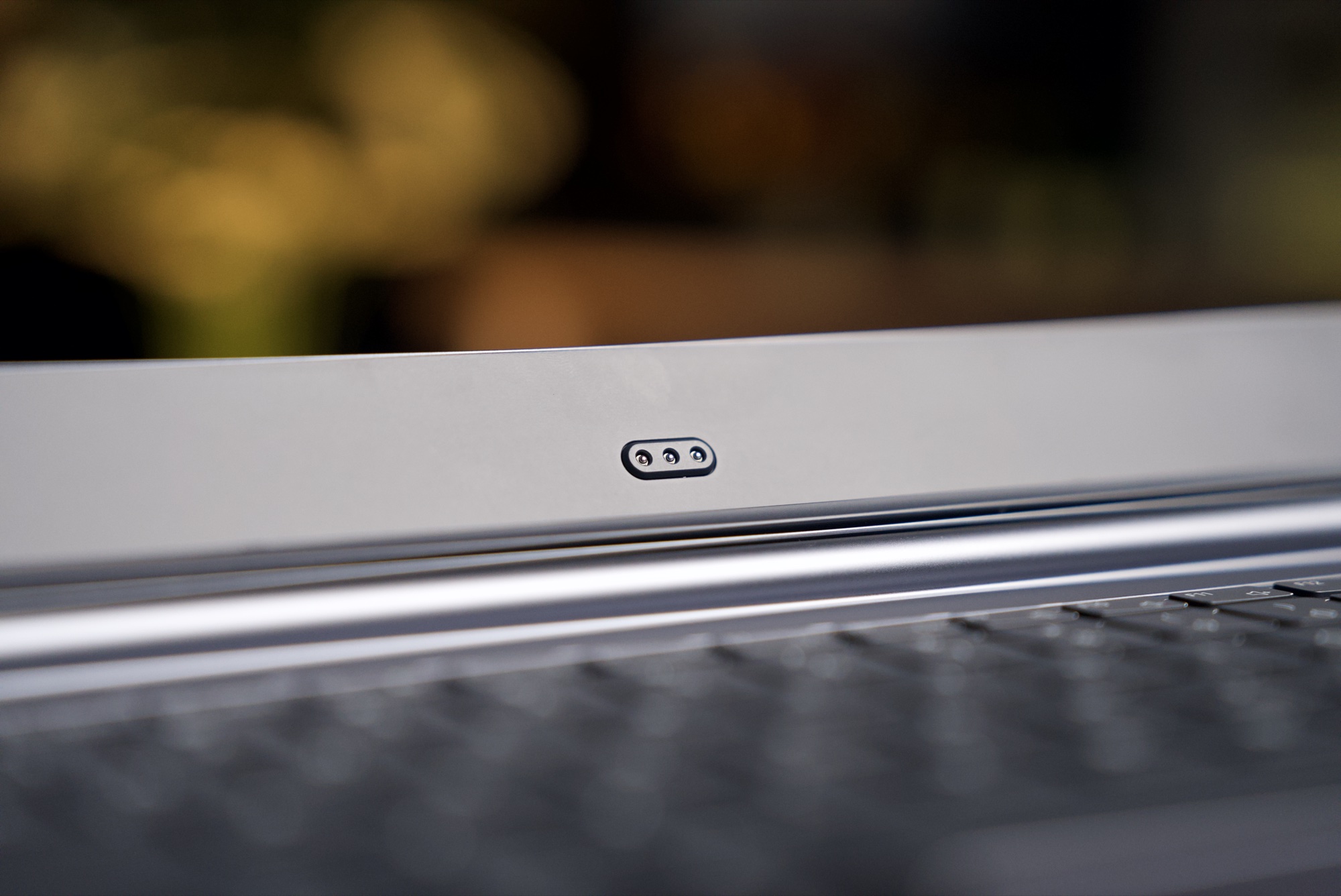 Close-up of the three-pin POGO connector on the Pro Keyboard