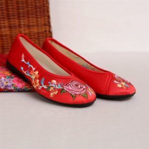 Flat wedding shoes