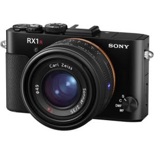 Compact Camera with the Highest Megapixel count