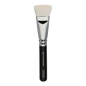 Best brush for contouring cheeks