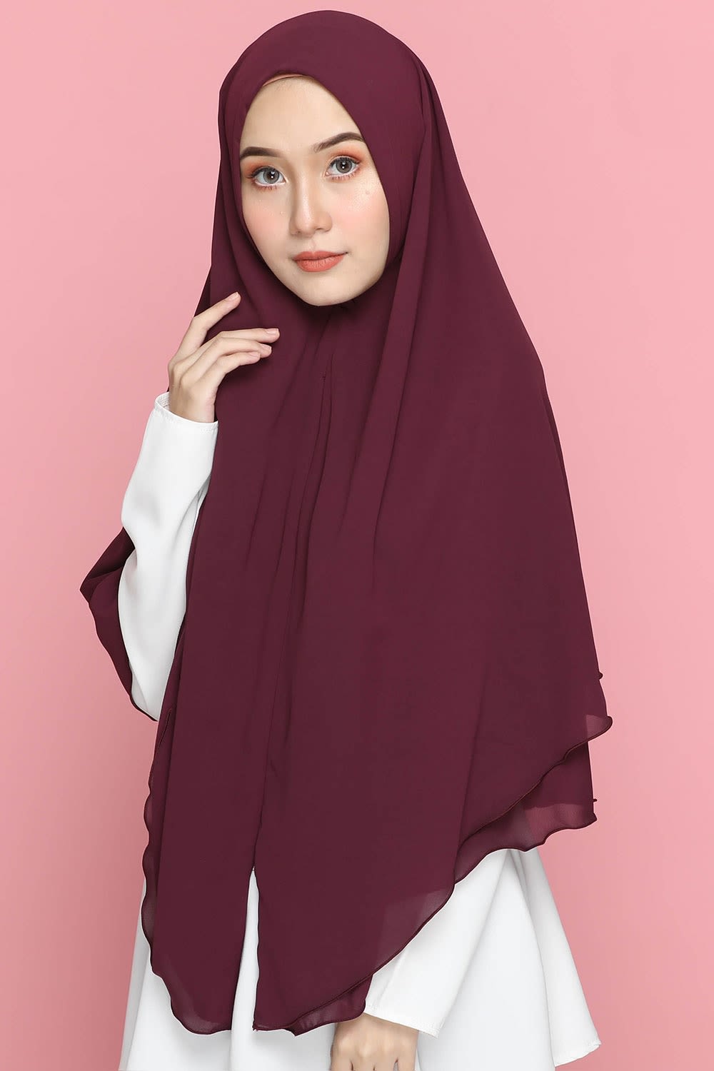 10 Pilihan Tudung Labuh Cantik Untuk Muslimah Malaysia 2024