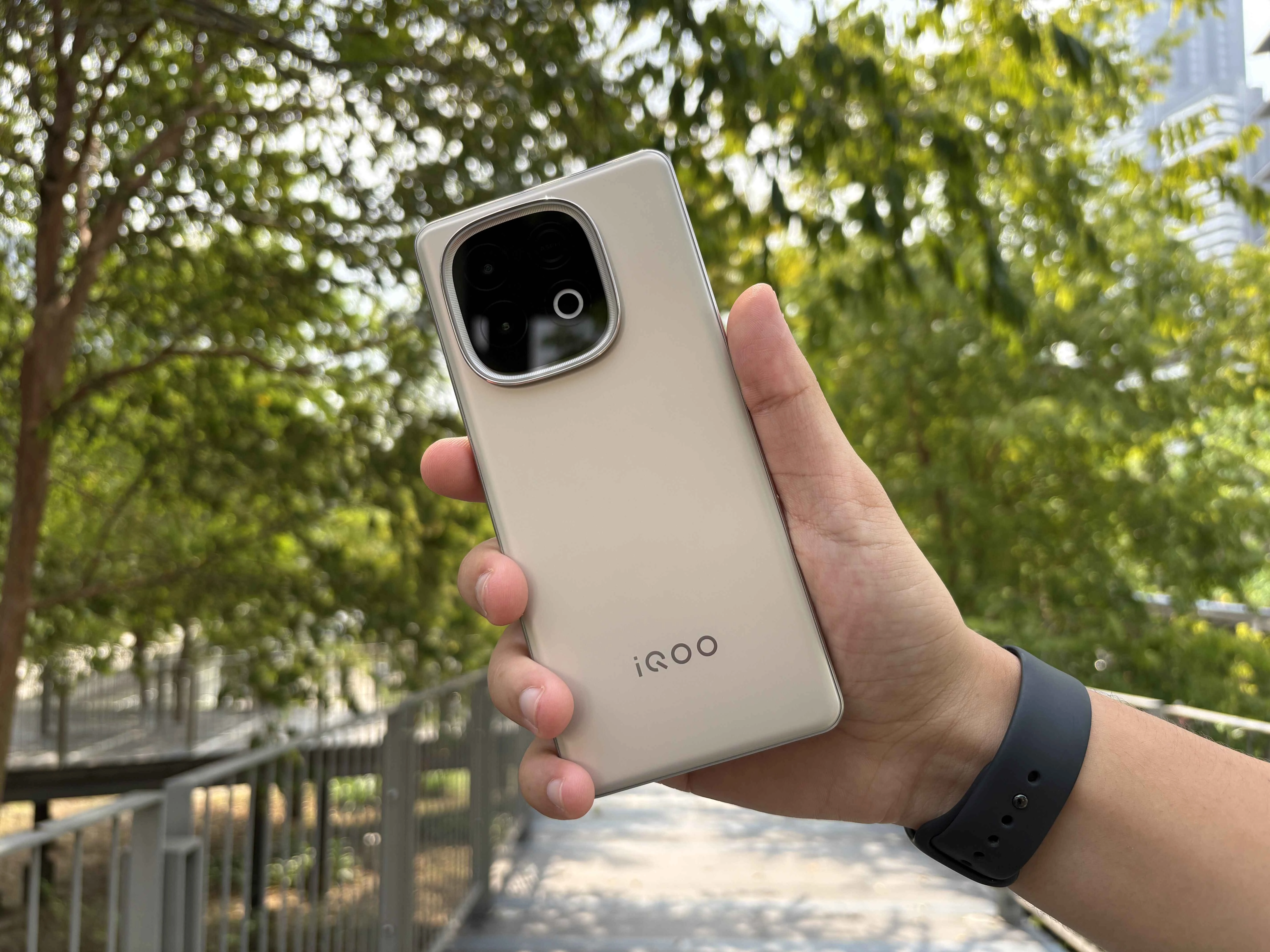 iqoo neo 10 feature image