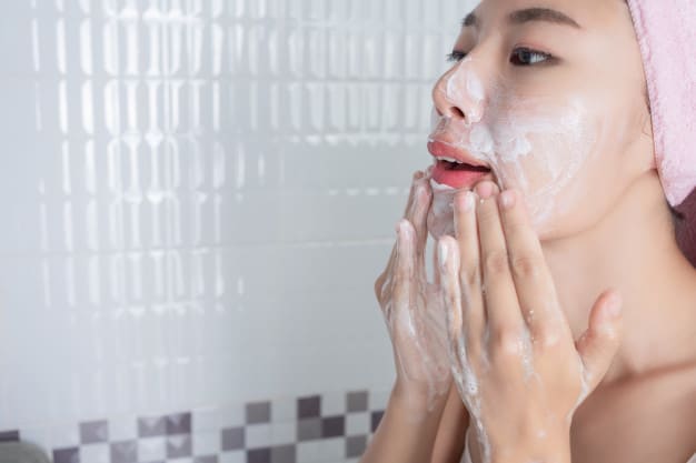 best-face-wash-combination-skin-singapore.jpg