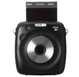 Best instant camera with a screen, SD card, and zoom function