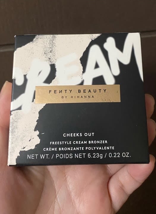 Fenty Beauty Cheeks out Freestyle Cream Bronzer