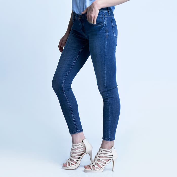 10 Celana  Jeans  Wanita  Model Terbaru Terbaik di 
