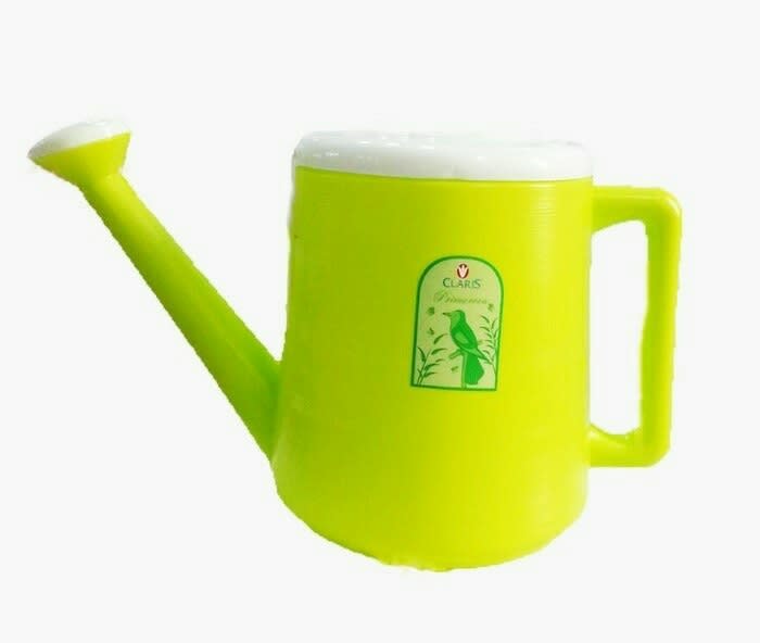 10 Peralatan Berkebun Wajib Punya & Bagus di Indonesia 2020