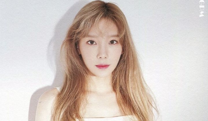 Cantiknya Taeyeon dengan Polesan Lipstik Merah, Ternyata Produk Milik Yeri Red Velvet