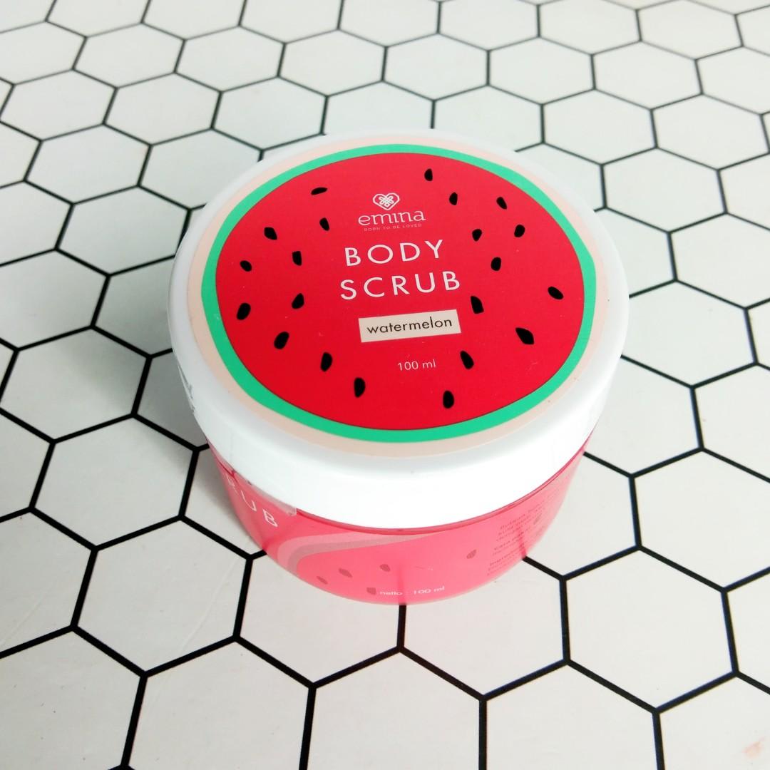 Emina Body Scrub Watermelon Harga & Review / Ulasan Terbaik di