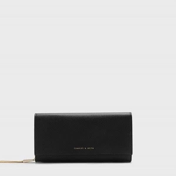 Dompet Charles and Keith