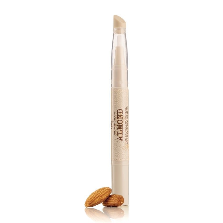 The Body Shop Almond And Nail Treatment