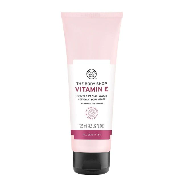 The Body Shop Vitamin E Gentle Facial Wash_1