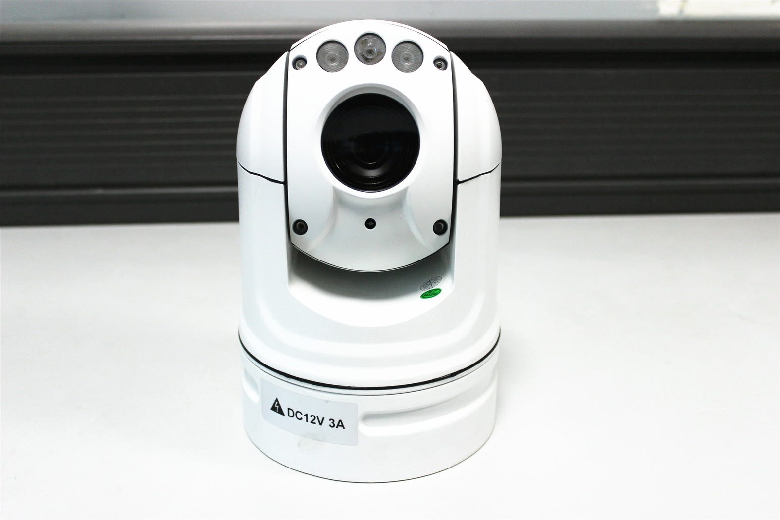 Ilustrasi kamera CCTV untuk bayi dan anak-anak