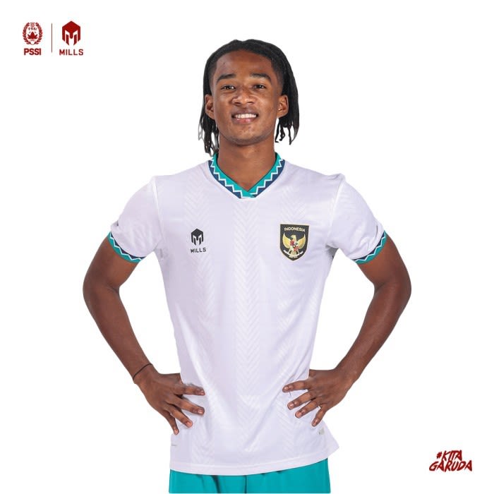 jersey putih yang bagus