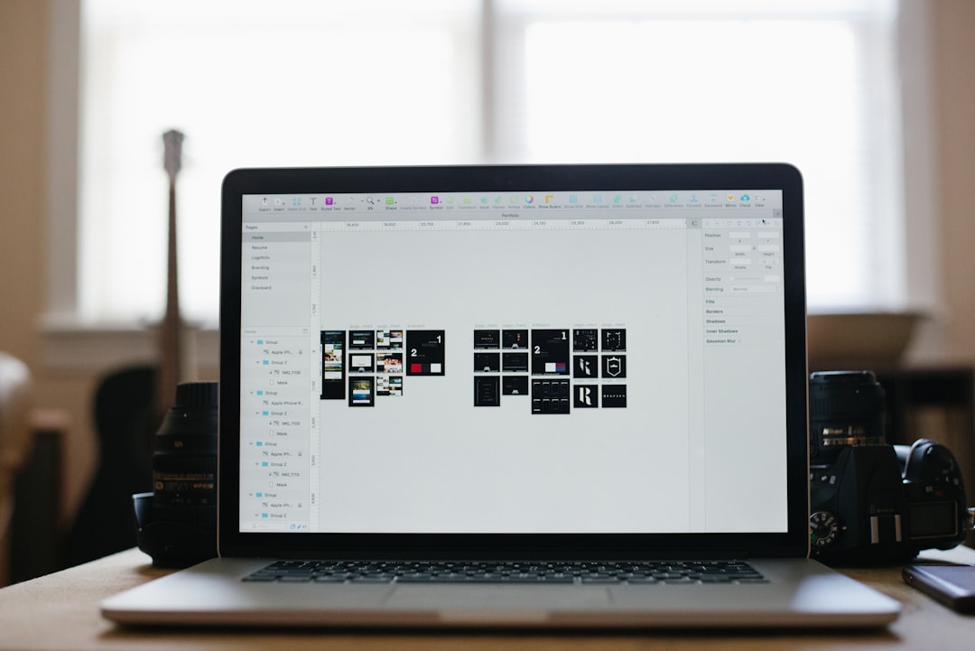 Laptop menyala, foto ilustrasi