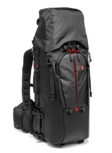 Tas backpack fotografer profesional dengan kantong lensa tele