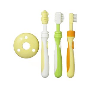 Memiliki tiga jenis sikat gigi untu bayi