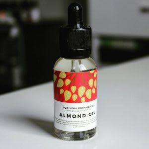 Minyak Almond murah dan bagus untuk mengontrol minyak wajah