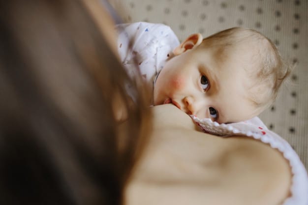 little-baby-sucking-mom-s-milk_8353-9468.jpg