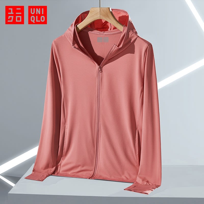 Uniqlo เสื้อกันยูวี UPF50+-สีเสื้อมงคลประจำวันอังคาร