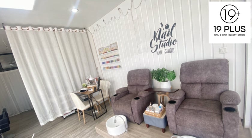 สปาเท้า - 19 Plus Nail Studio