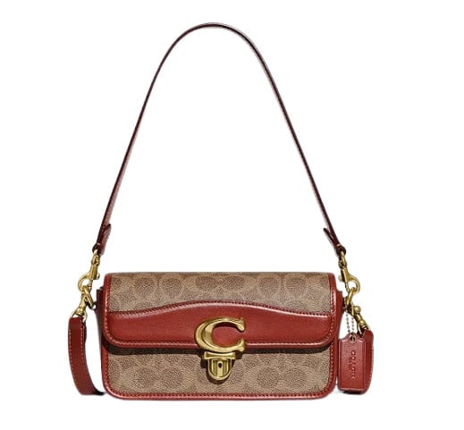 Coach รุ่น Studio Baguette Bag in Signature Canvas