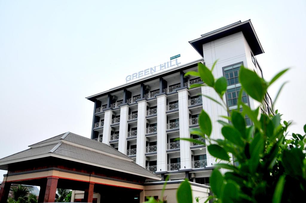 โรงแรมกรีนฮิลล์ พะเยา (Green Hill Hotel Phayao) จ.พะเยา