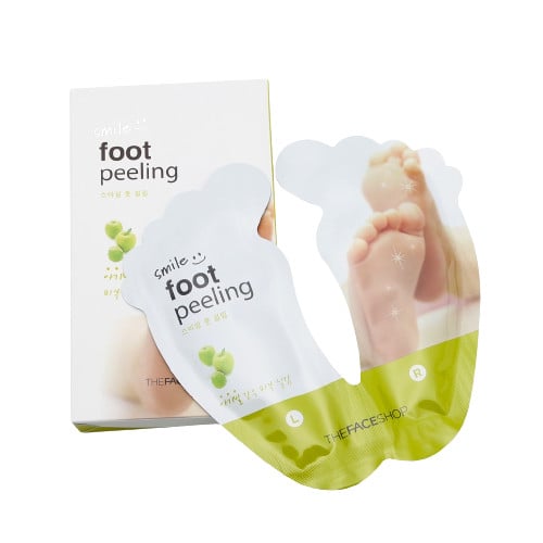 แผ่นมาส์กเท้า : The face shop smile foot peeling