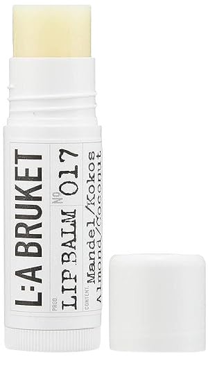 La bruket 017 lip balm Almond amd Coconut